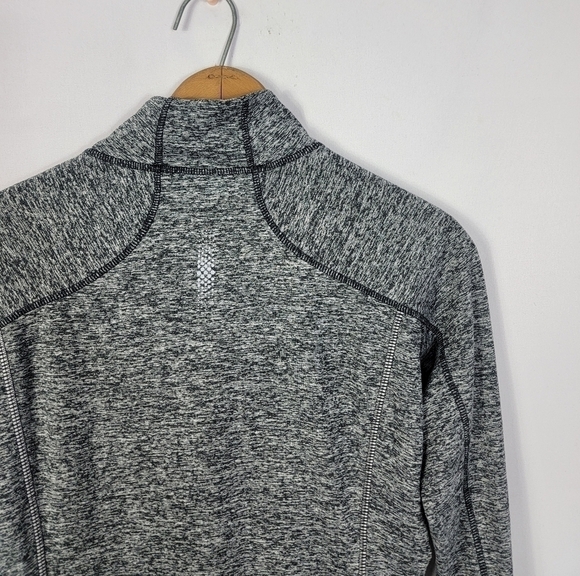 Athleta size Small Women's Pullover - Picture 5 of 7